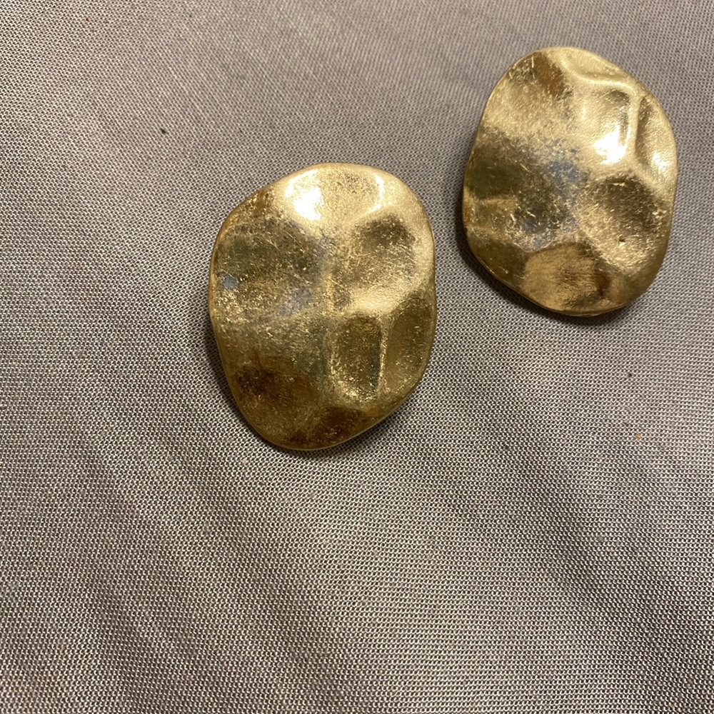 Marilyn Schiff minimalist hammered earrings